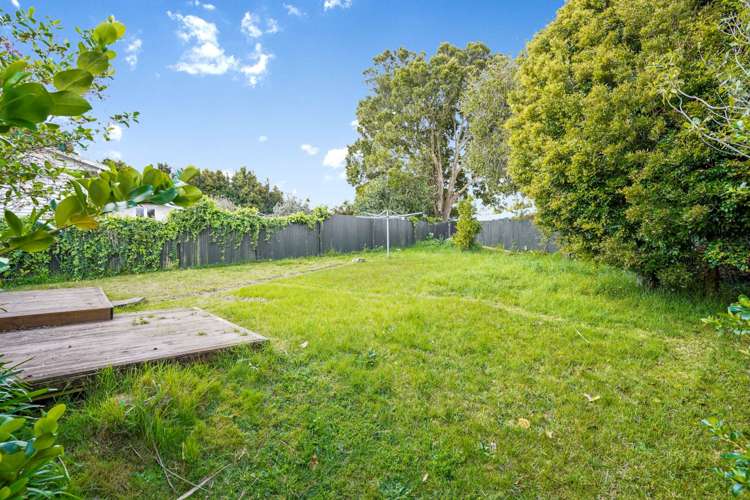 201 Edmonton Road Te Atatu South_10