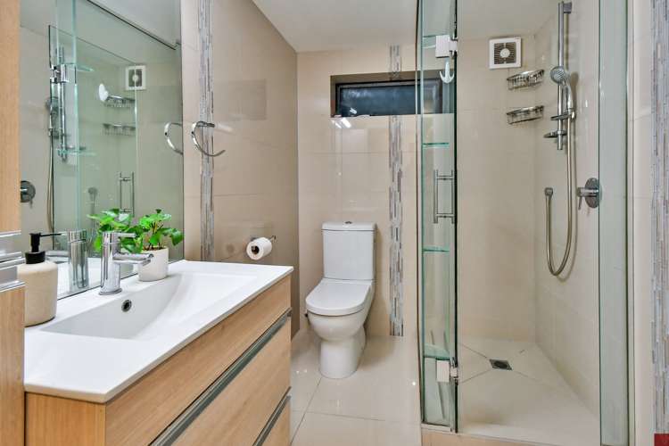 5/5 Lyon Avenue Mount Albert_14