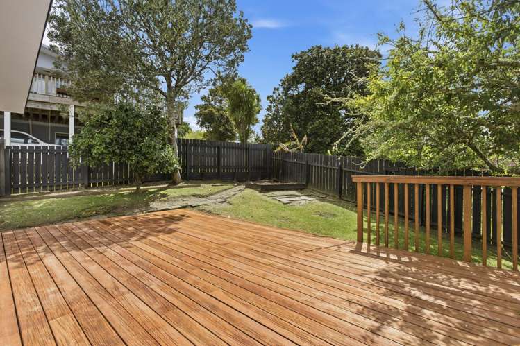 3 Win Grove Hatfields Beach_26