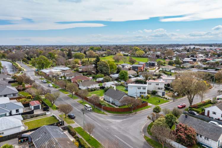 15 Mcbratneys Road Dallington_16