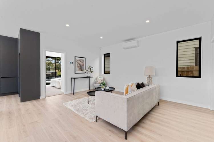 2 Lingham Crescent Torbay_9