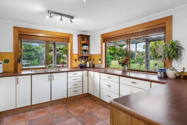 16 Lawrence Road Waihi_4