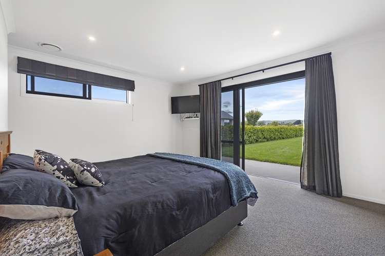 61 Baxter Michael Crescent Cambridge_12