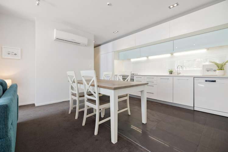 24/16 Kent Street Queenstown Hill_7