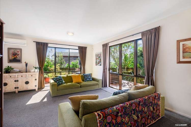 8 Seamount Drive Red Beach_7