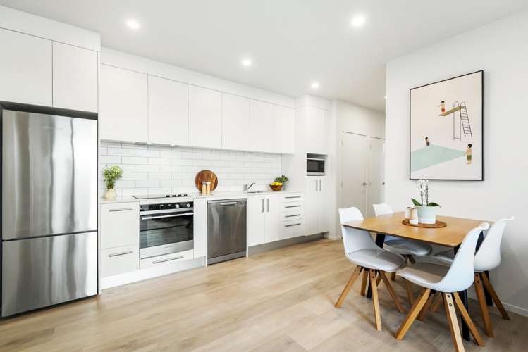 201/10 Awataha Drive Northcote_7