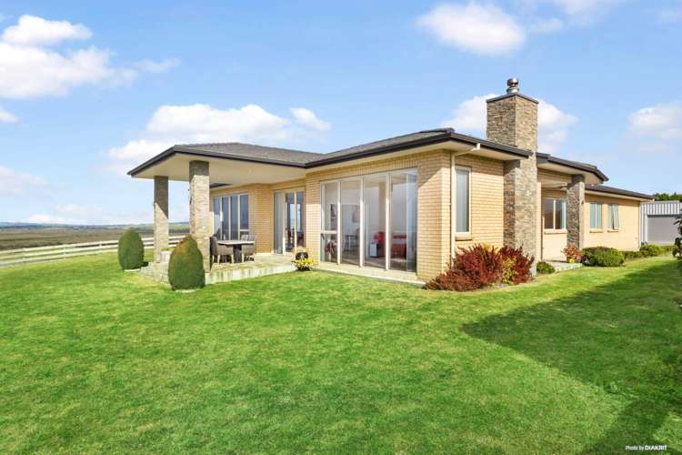 125 Tuparekura Road Helensville_6