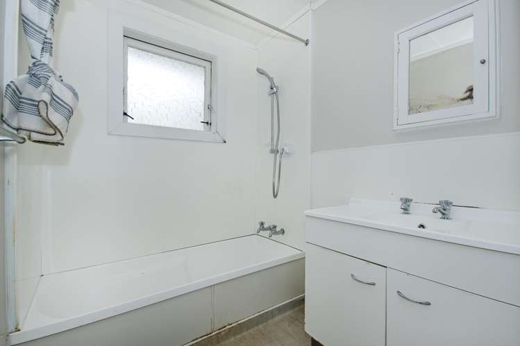 4 Raurimu Avenue Onerahi_10