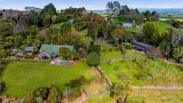 Lifestyle Retreat with Two Dwellings