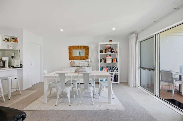 1/111 Santa Monica Drive (Pacific Palms) Papamoa_7