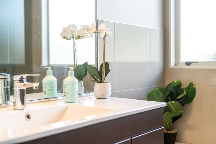 6 Charles Henry Place Harrowfield_33