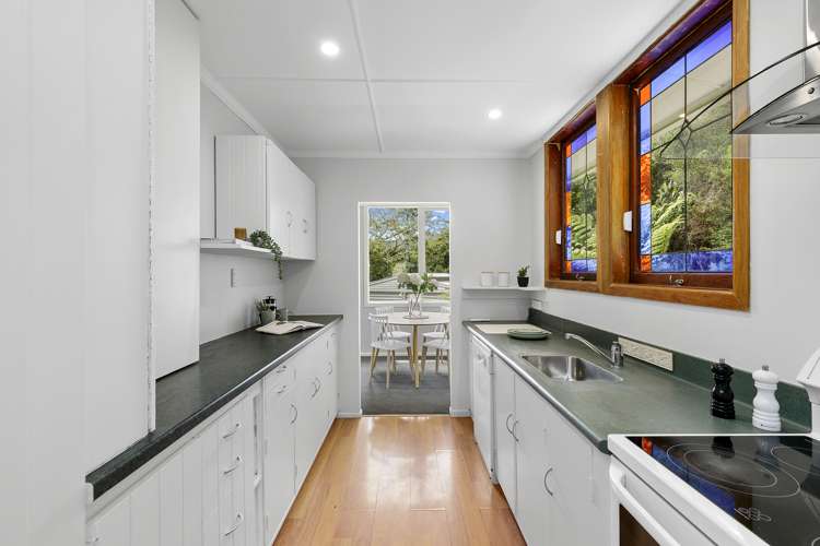 10 Kereru Grove Stokes Valley_10