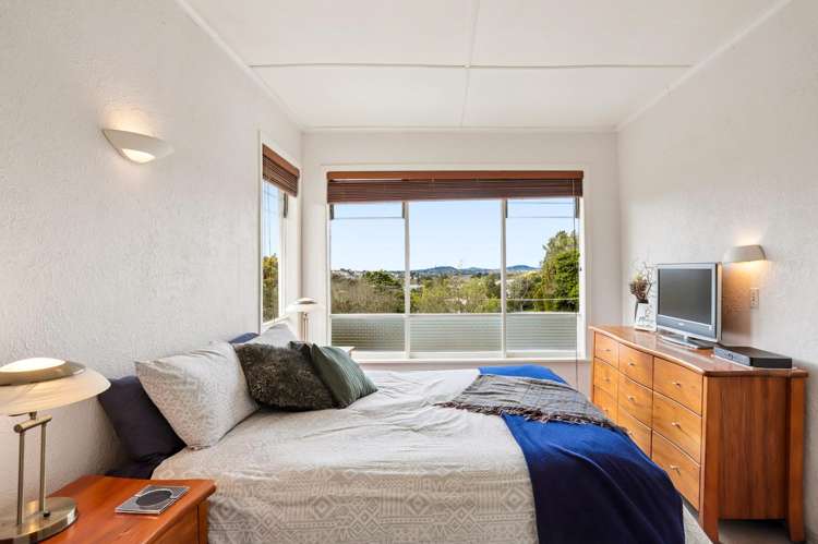 108 Takahe Road Titirangi_21