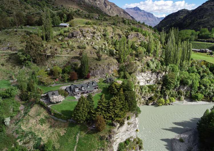 35 Watties Track Arthurs Point_25