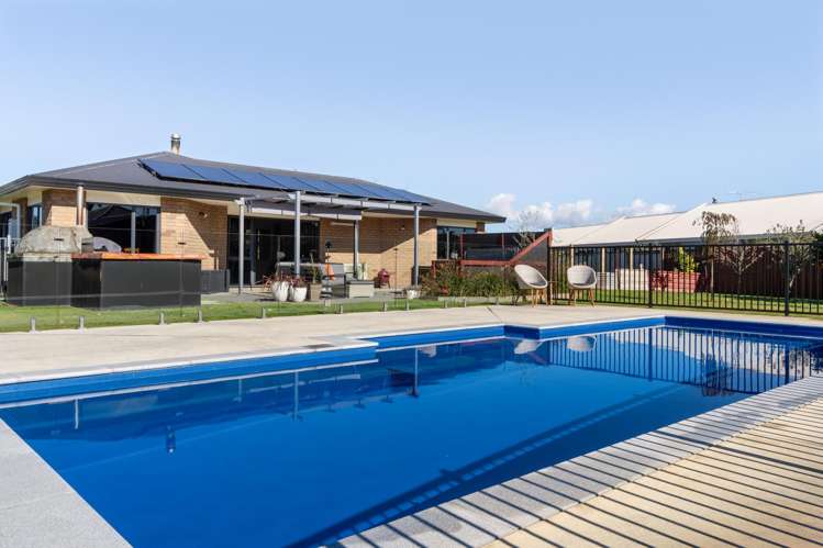 7 Margaret Place Lytton West_16