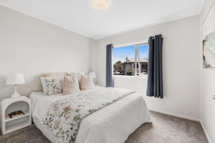 3/22 Hogans Road Glenfield_11