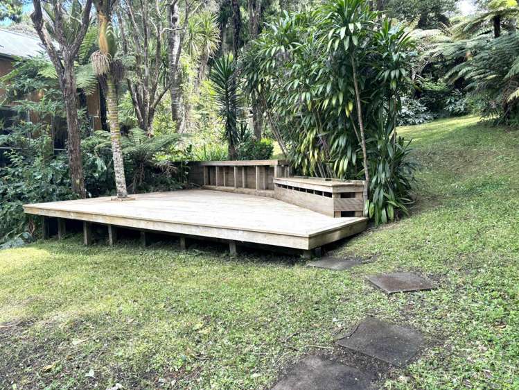 211 Laingholm Drive Laingholm_17