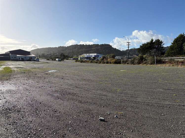 250 Main South Road Paroa_13