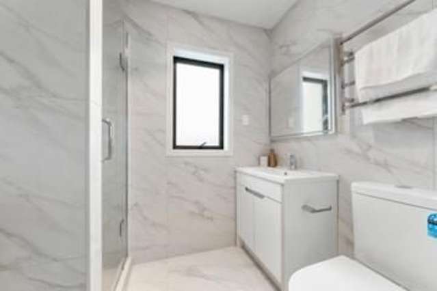 3/1 Kaponga Crescent New Lynn_2