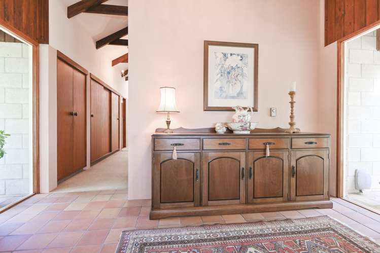 28 Longview Road Poraiti_10