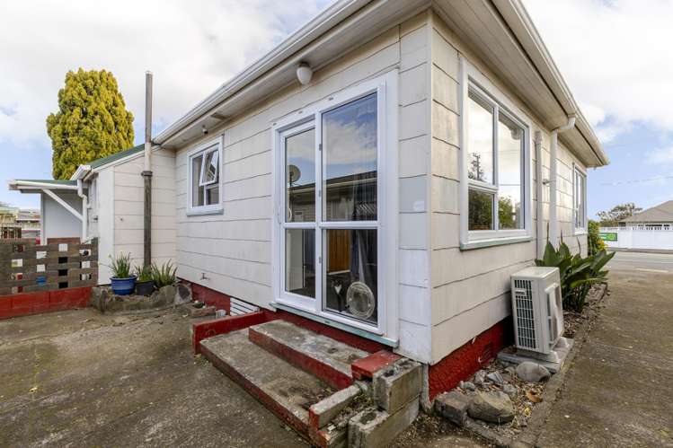 135 Tukapa Street Westown_13