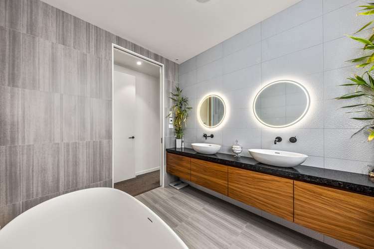 131a Beach Road Castor Bay_18