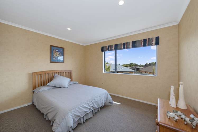 7 Stratford Place Huntington_13