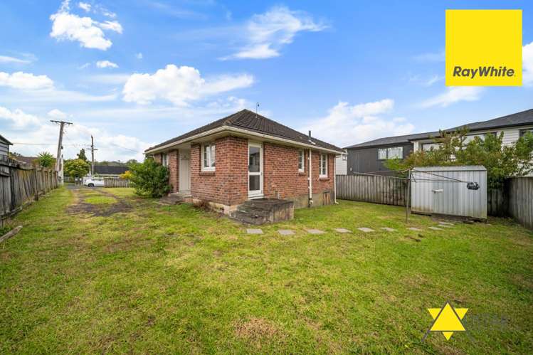  23 Northall Road New Lynn_9