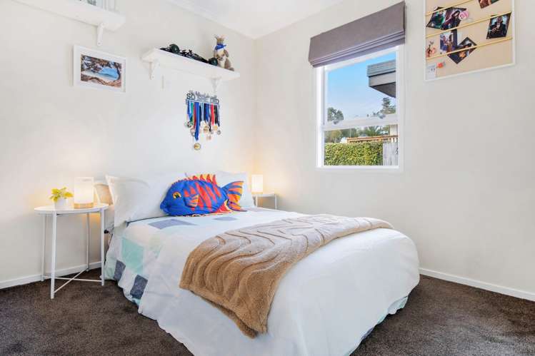 2/32 Hale Crescent Bayview_15