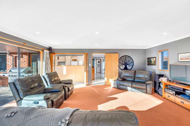 106 Roydon Drive Templeton_28