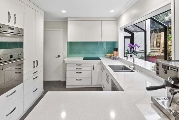 24C Charles Dickens Drive_2