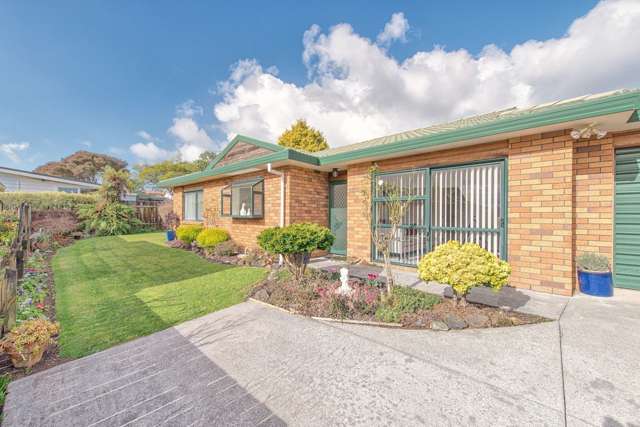 2/36 Queen Street Papakura_2