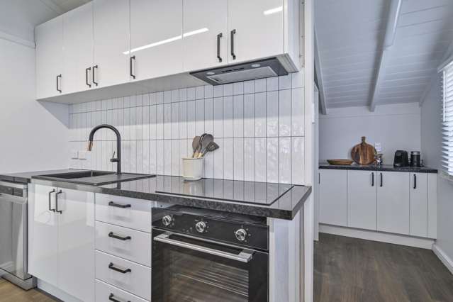 709 Queen Street West St Leonards_1