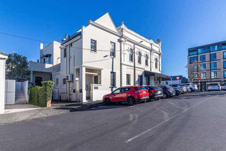 226A/222-228 Jervois Road  (Water inc). 1685_12