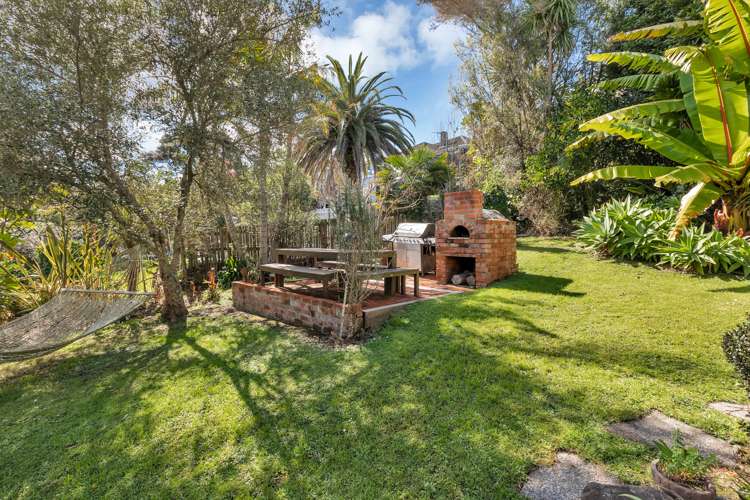 32 Ewing Road Riverside_15