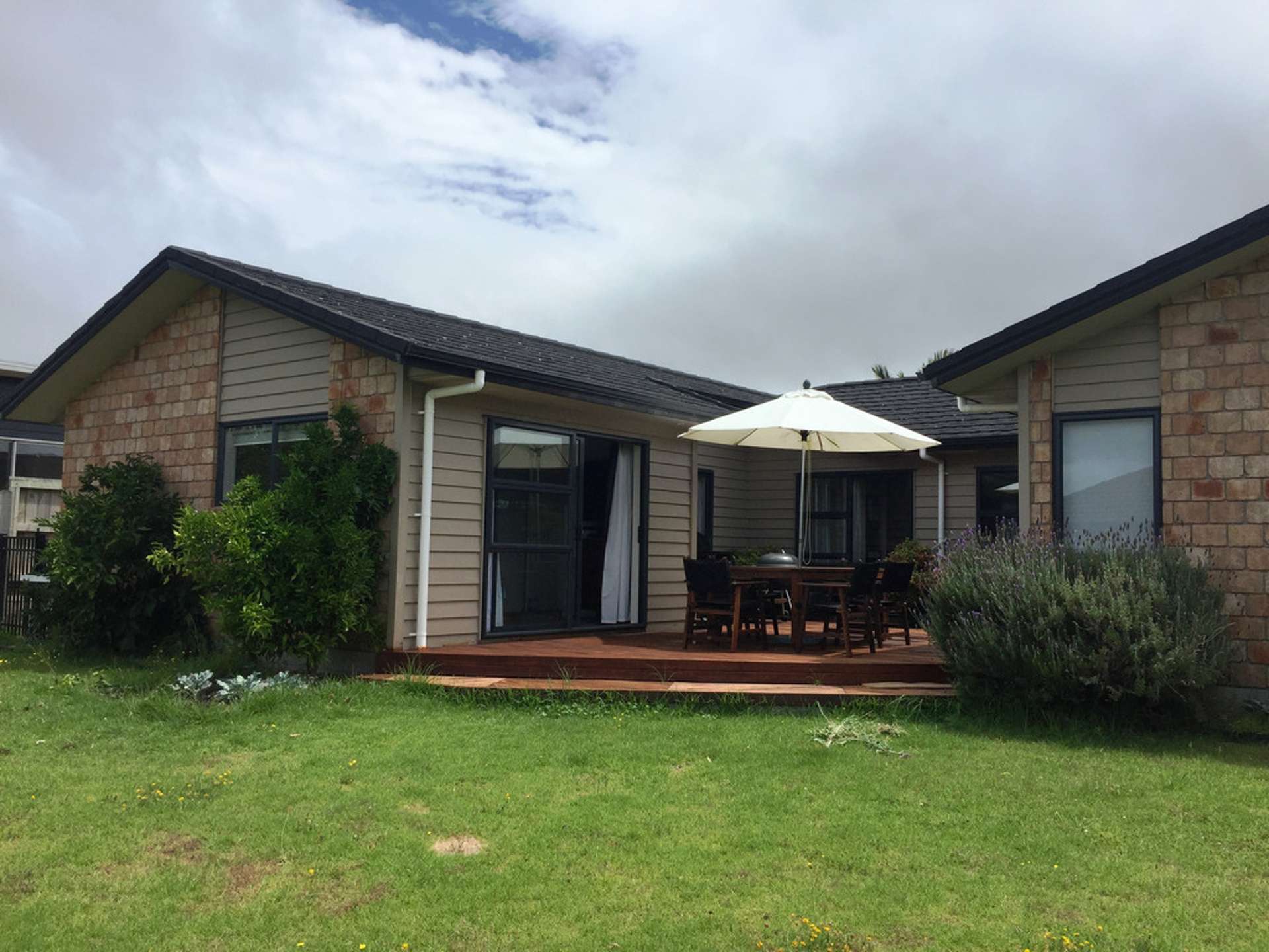 355 One Tree Point Road One Tree Point_0