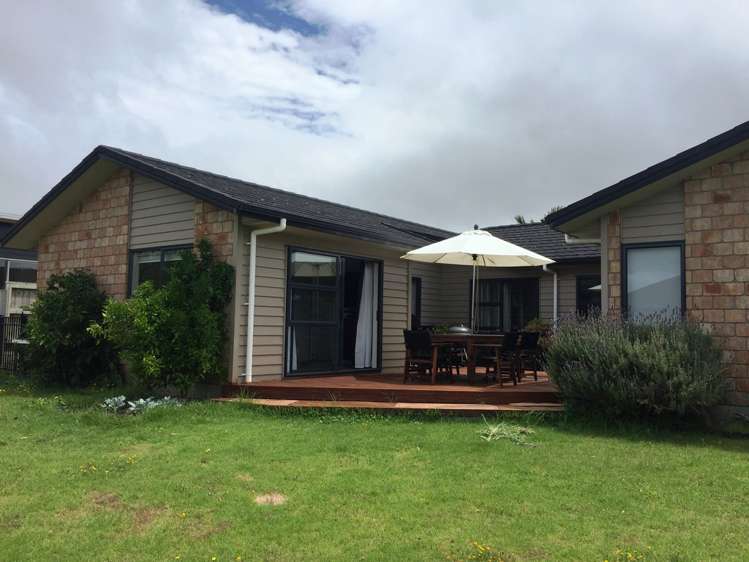 355 One Tree Point Road One Tree Point_0