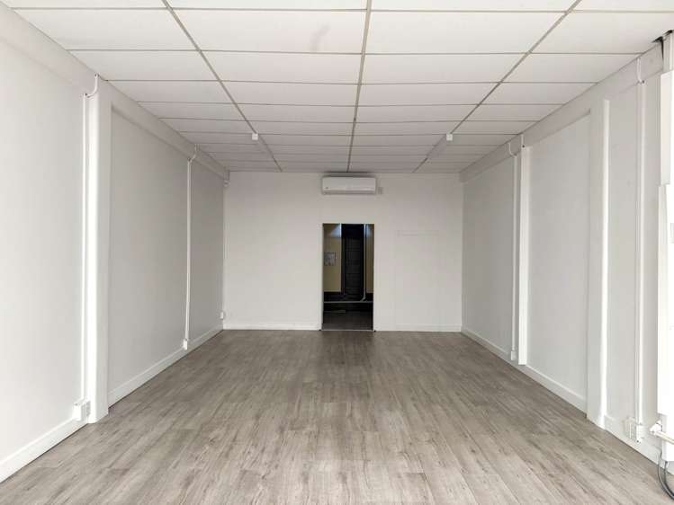 Shop 3/56 Hurstmere Road Takapuna_3