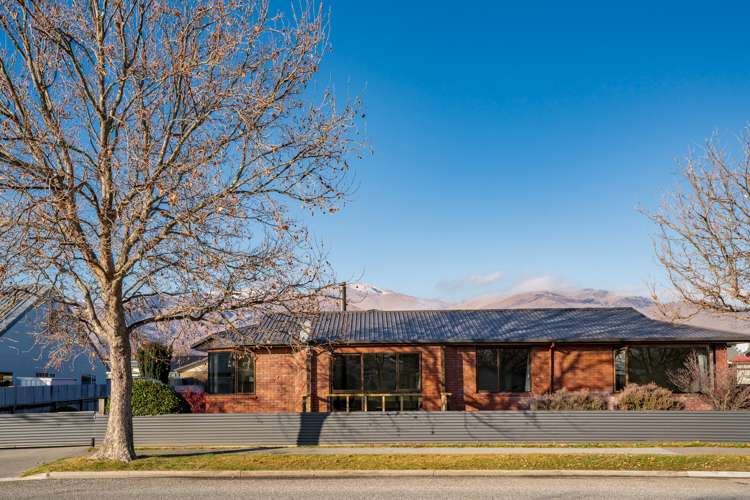 76 Barry Avenue Cromwell_17