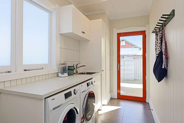 700 Queen Street West Saint Leonards_7