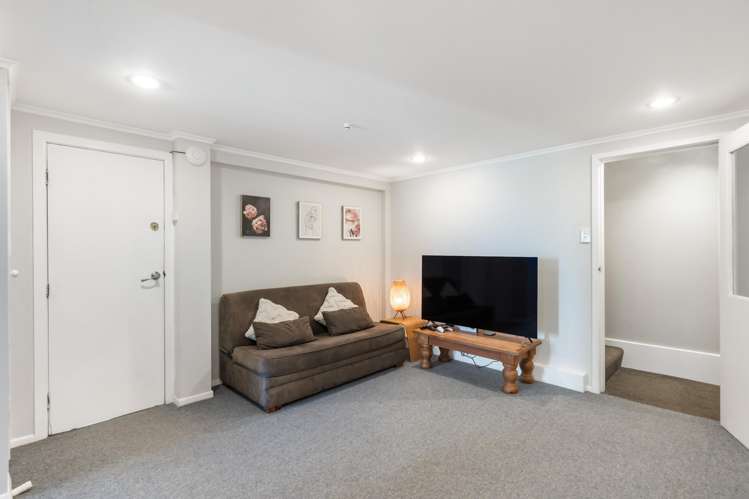 16 Spicer Place Tawa_19