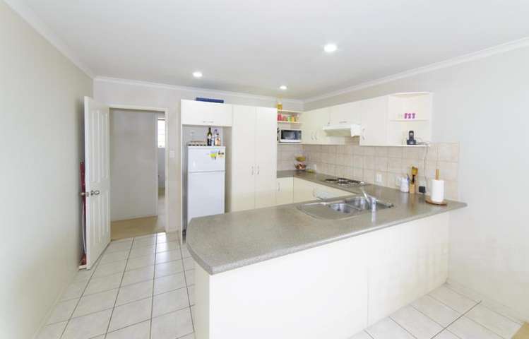 205 Keri Vista Rise Papakura_1