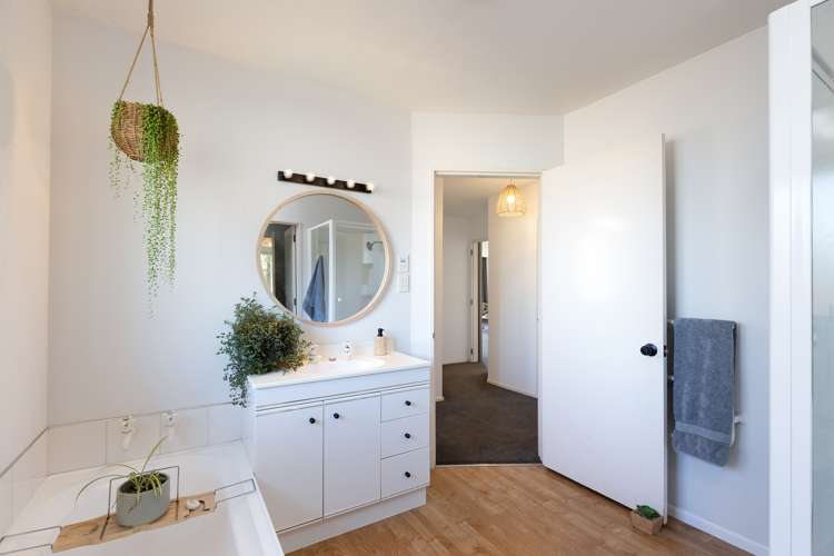 57 Kingsford Drive Stoke_8