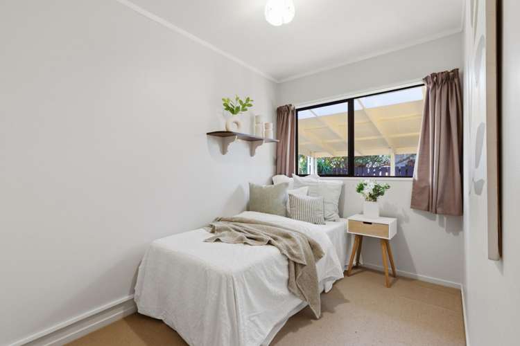 42 Lloyd Street Parkvale_14