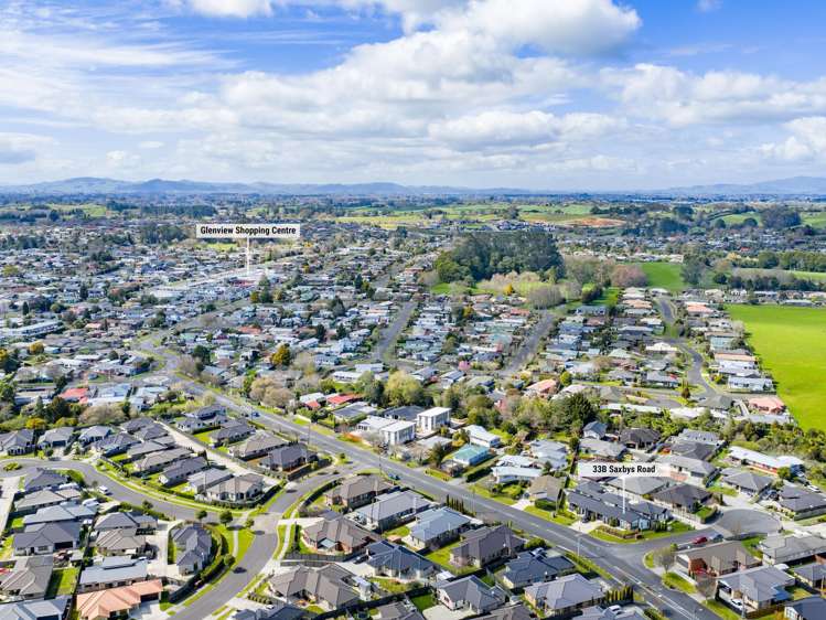 33B Saxbys Road Glenview_16