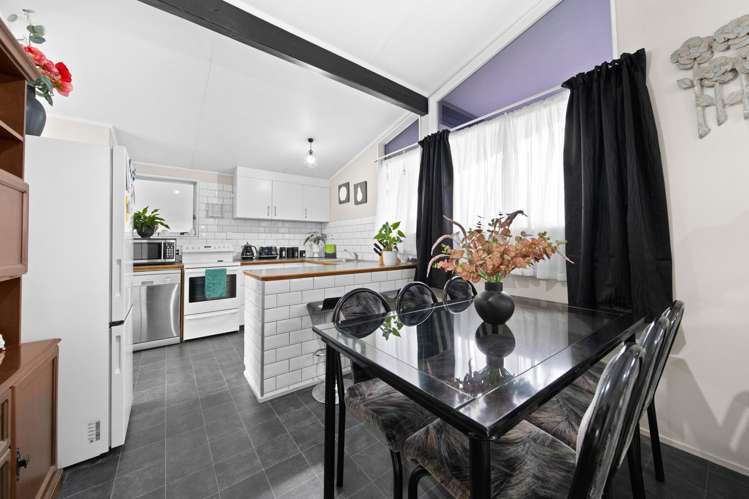 1 Leeds Place Masterton_2