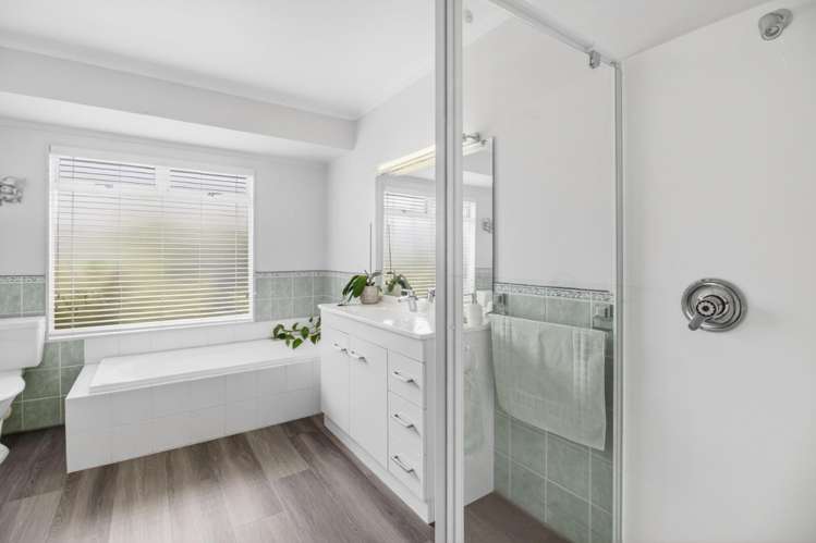 12A Bannings Way Hobsonville_10