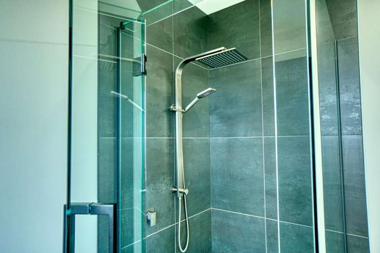 160 Coulson Road Paroa_20