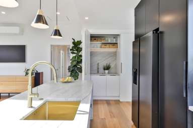 37 Commercial Road_4