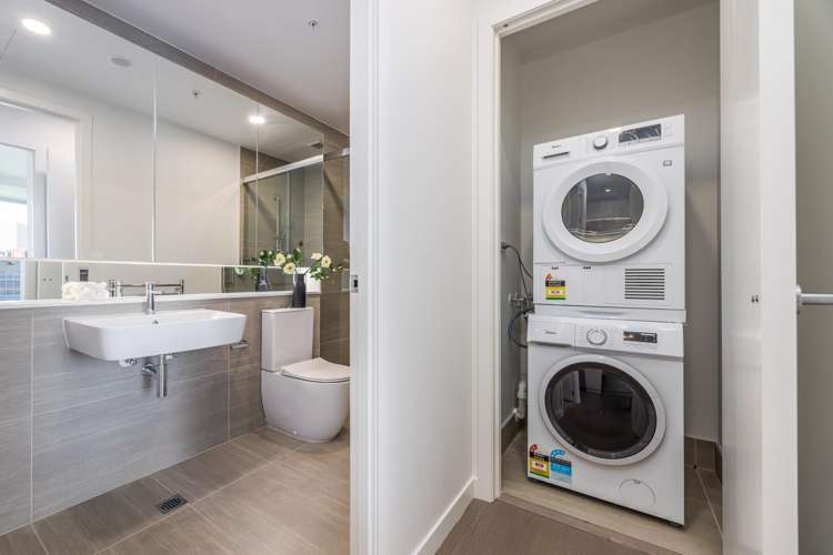 1206/1 Greys Avenue City Centre_6